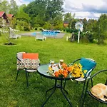 Arriendo De Cabanas Con Piscina Y Entorno Natural, Villarrica
