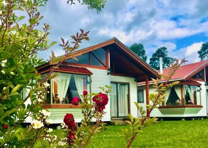 Arriendo De Cabanas Con Piscina Y Entorno Natural, Villarrica