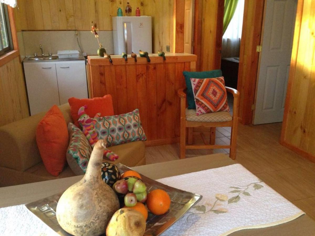 Arriendo De Con Piscina Y Entorno Natural, *